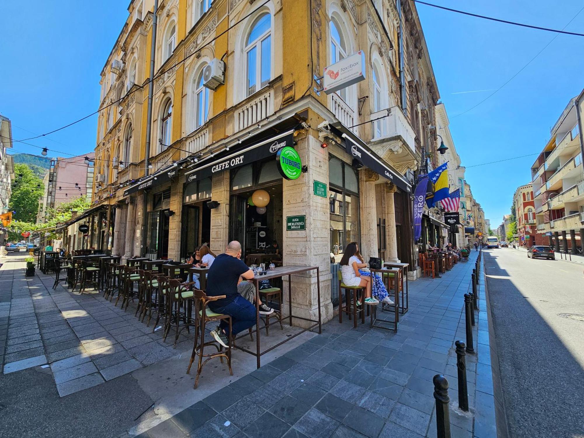 Leopold Chillout Hostel SJJ Exteriör bild